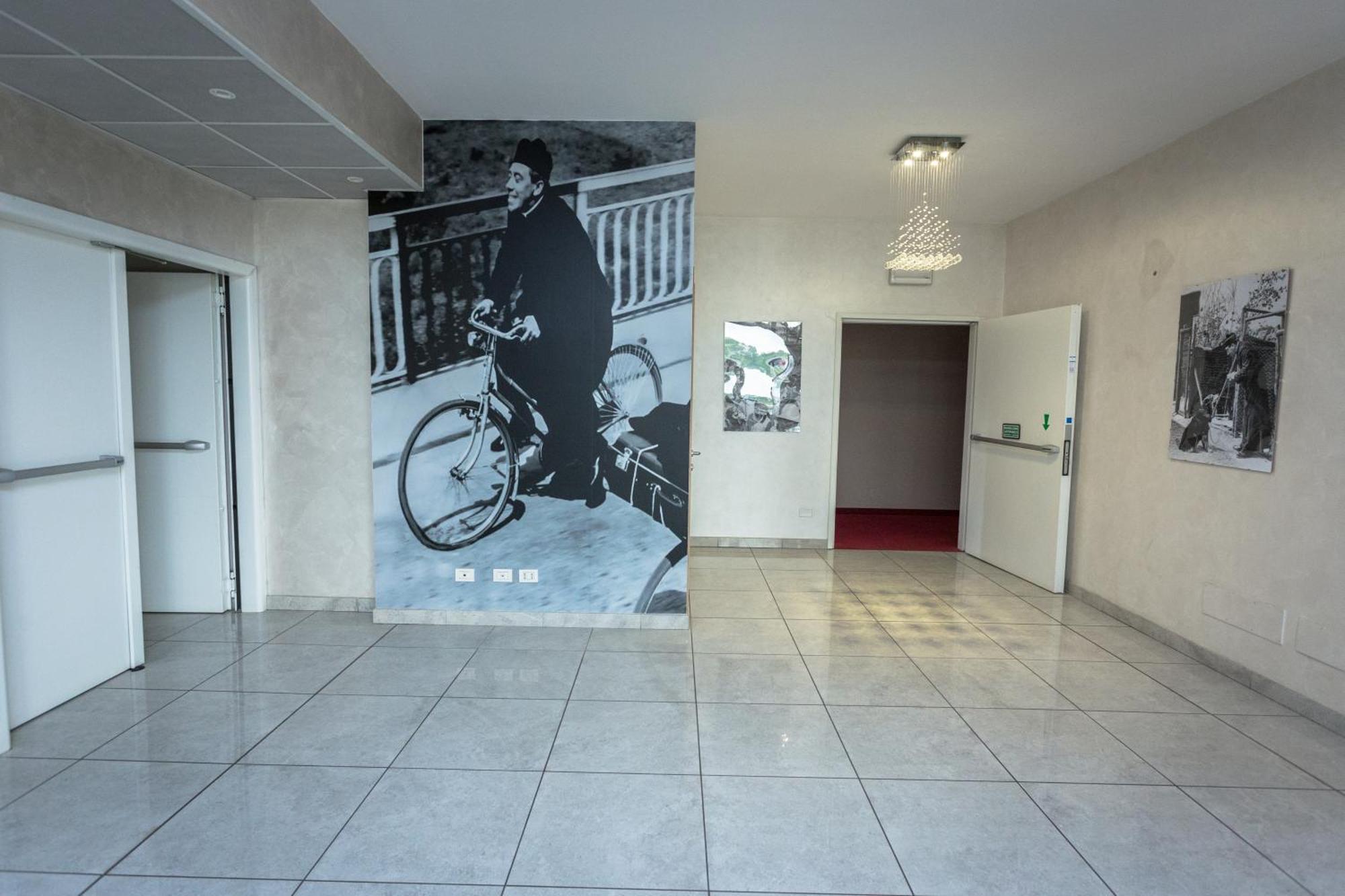 Hotel Don Camillo Брешело Екстериор снимка
